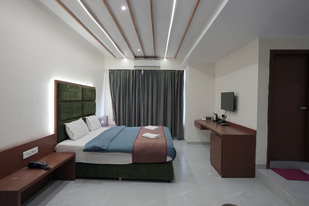 Hotel Royal Garden Daman