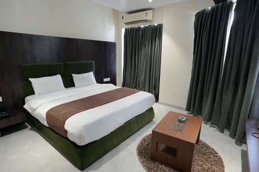 Hotel Royal Garden Daman